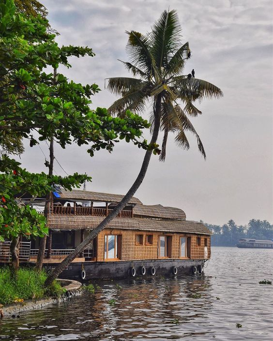 Exotic Kerala Tour 9 Days 8 Nights